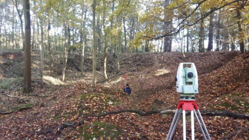 A topographic survey of the degraded cuttings, trenches, excavation areas and spoil heaps was undertaken in 2016 as part of the Breckland Palaeolithic Project.